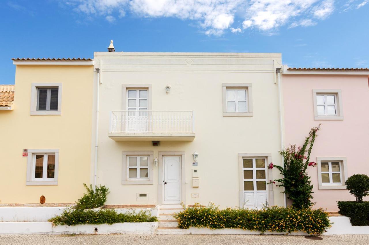 Charming House In Vilamoura With Shared Pool Zewnętrze zdjęcie